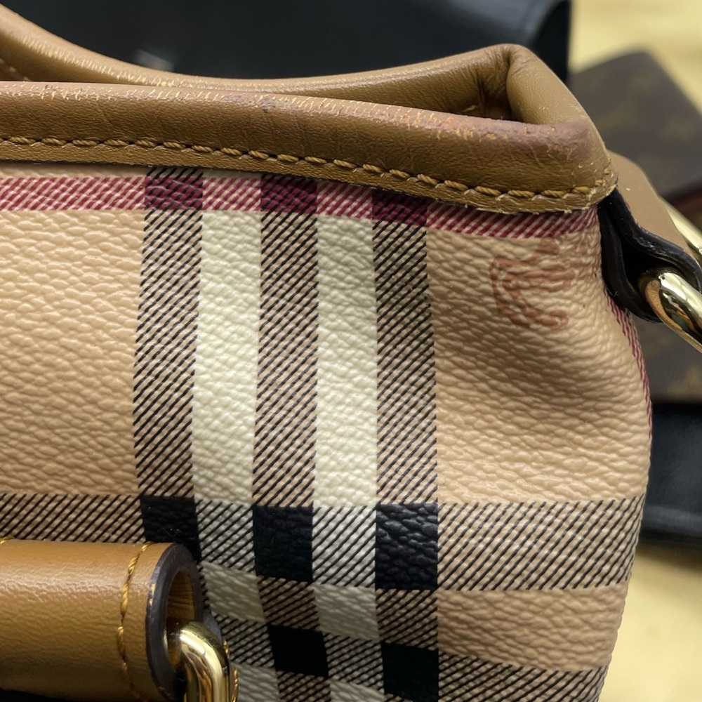 Burberry Beige and Black Check Shoulder Bag - Picture 8 of 15